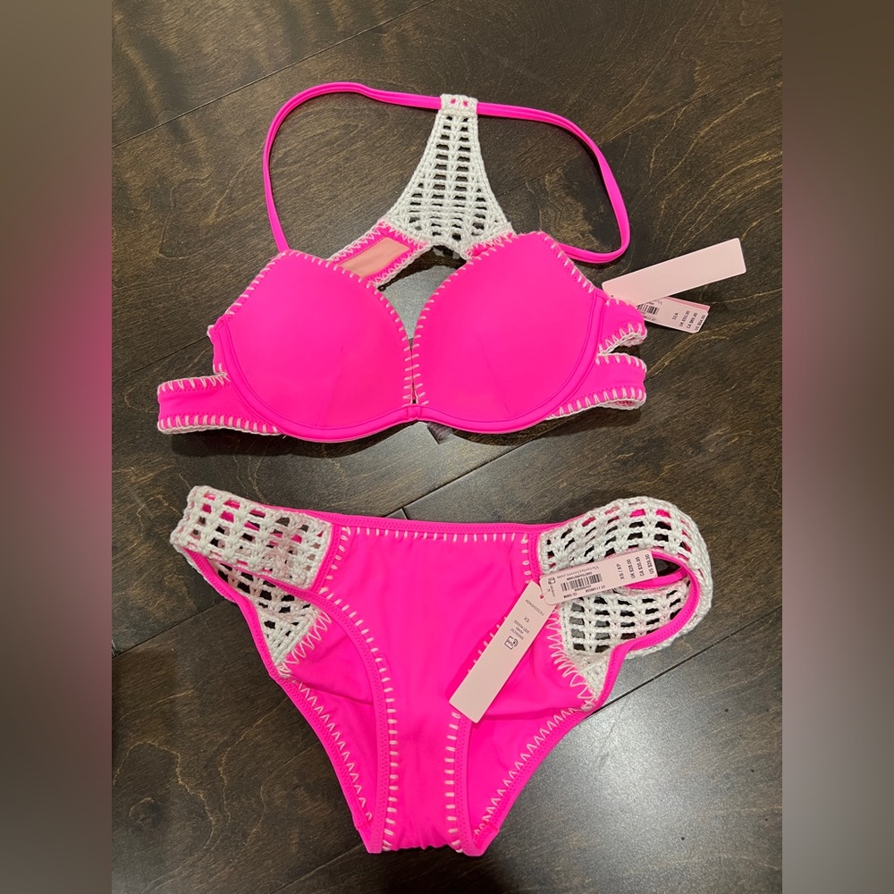 Victoria’s Secret Hot Pink bikini set 32A & XS